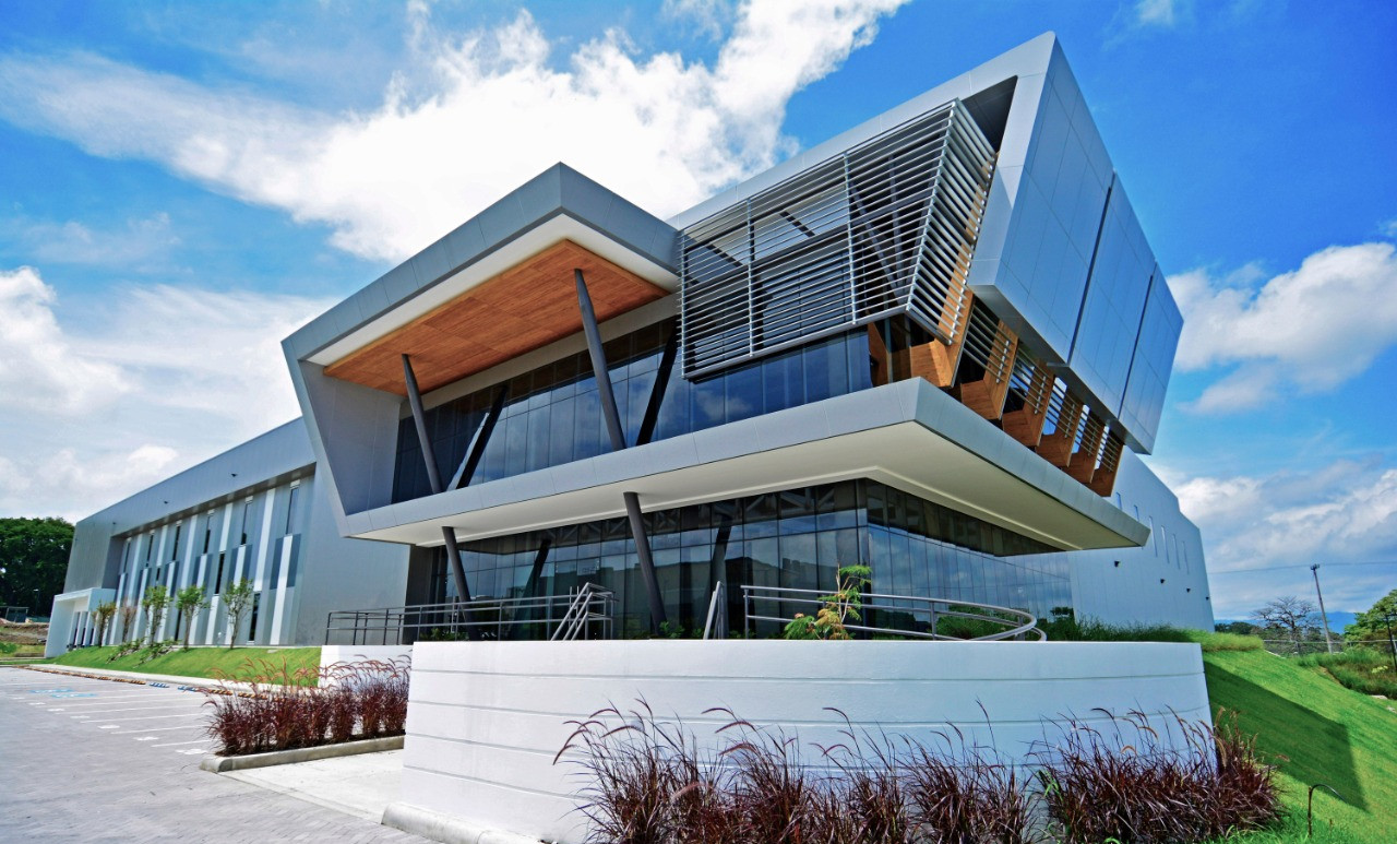 WhatsApp Segex - Medical Manufacturing Company